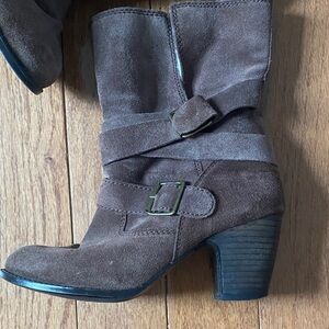 Nine West Vintage America Brown Suede Moto Ankle Boots Sherpa Lined Buckle Heel